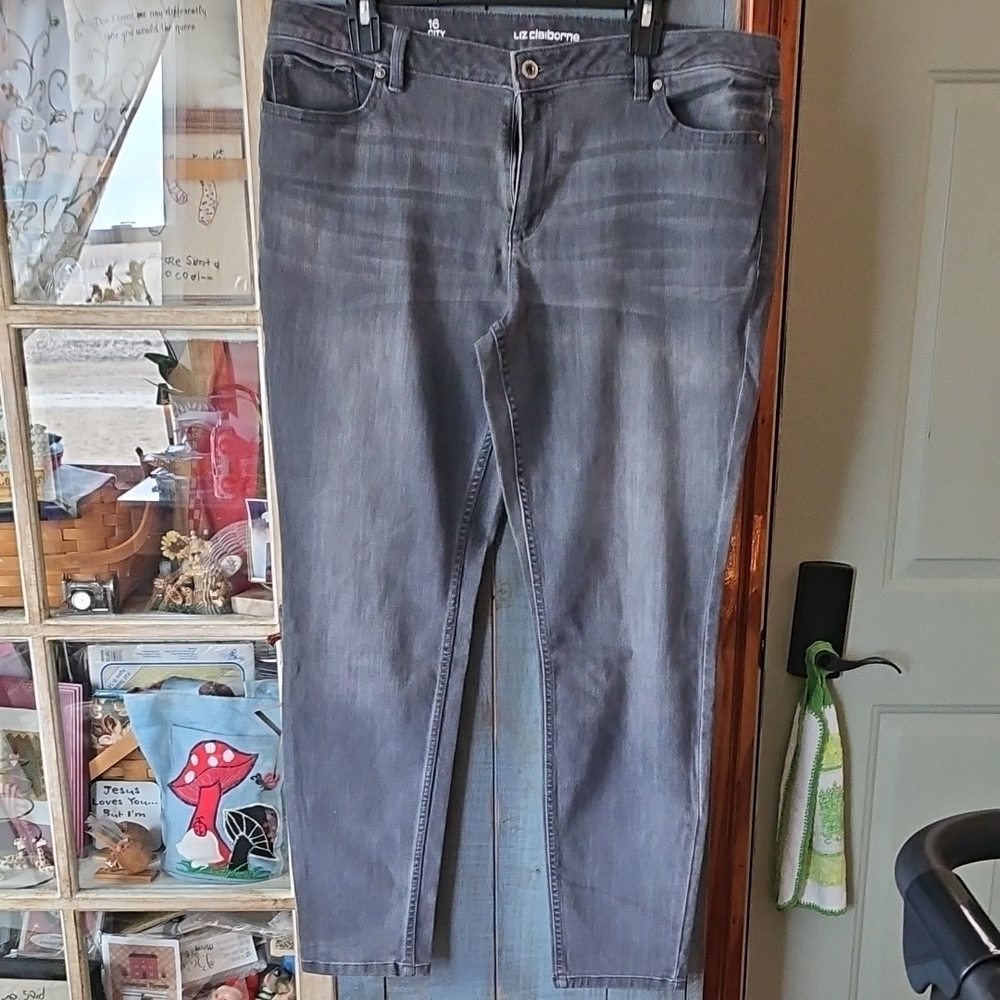 Liz Claiborne City Skinny Jeans